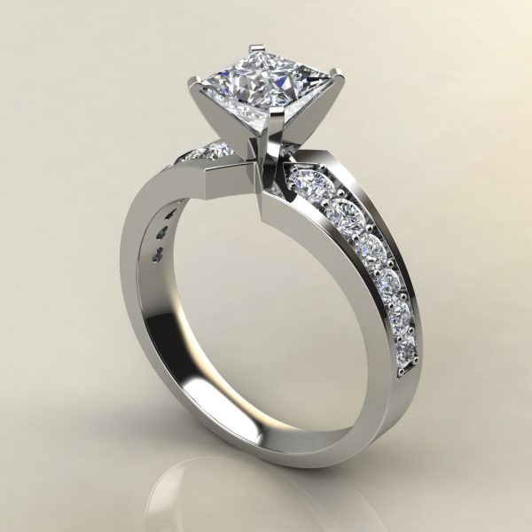 P024 White Gold Graduated Princess Cut Engagement Ring